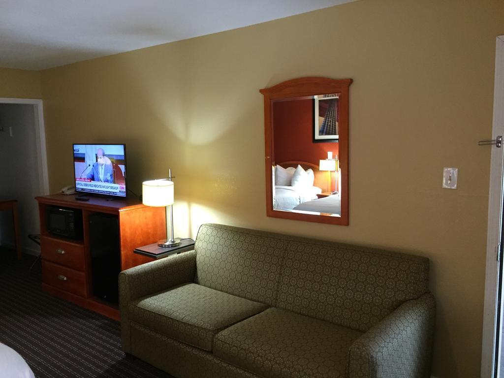 Vista Inn & Suites Beale Street Мемфис Экстерьер фото