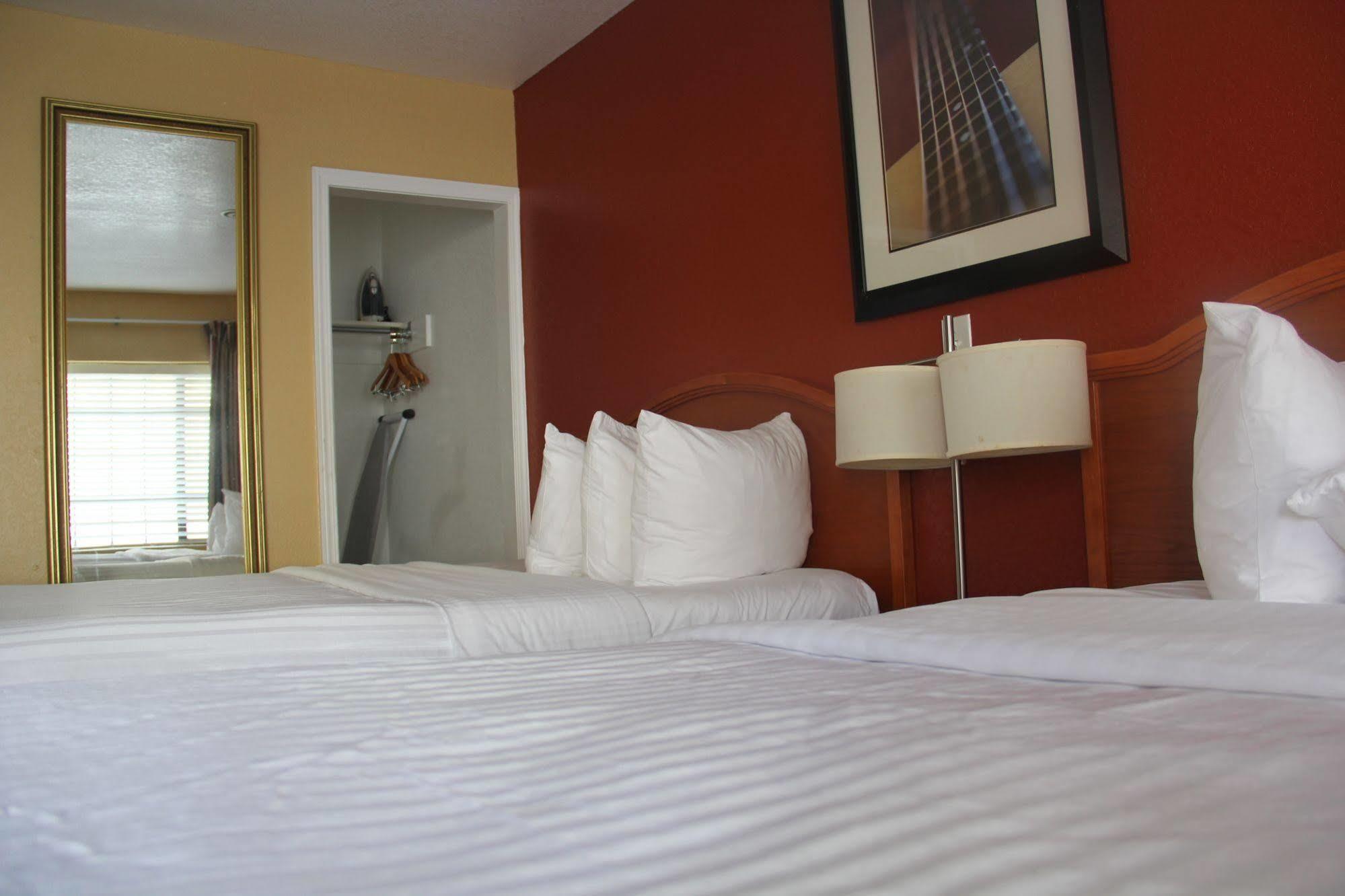 Vista Inn & Suites Beale Street Мемфис Экстерьер фото